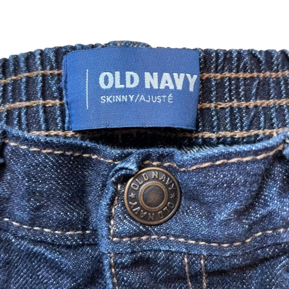 3/$20 Old Navy Skinny jeans 3-6 month - Picture 3 of 4
